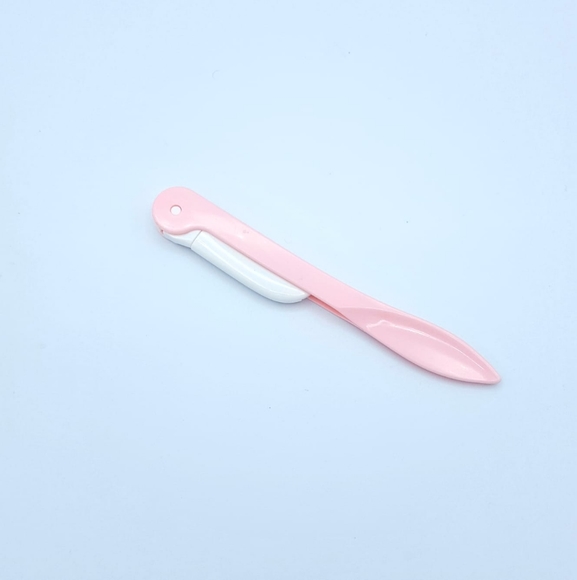 Everything you Need For Your Perfect Eyebrow In 1 - Picture 3 of 10